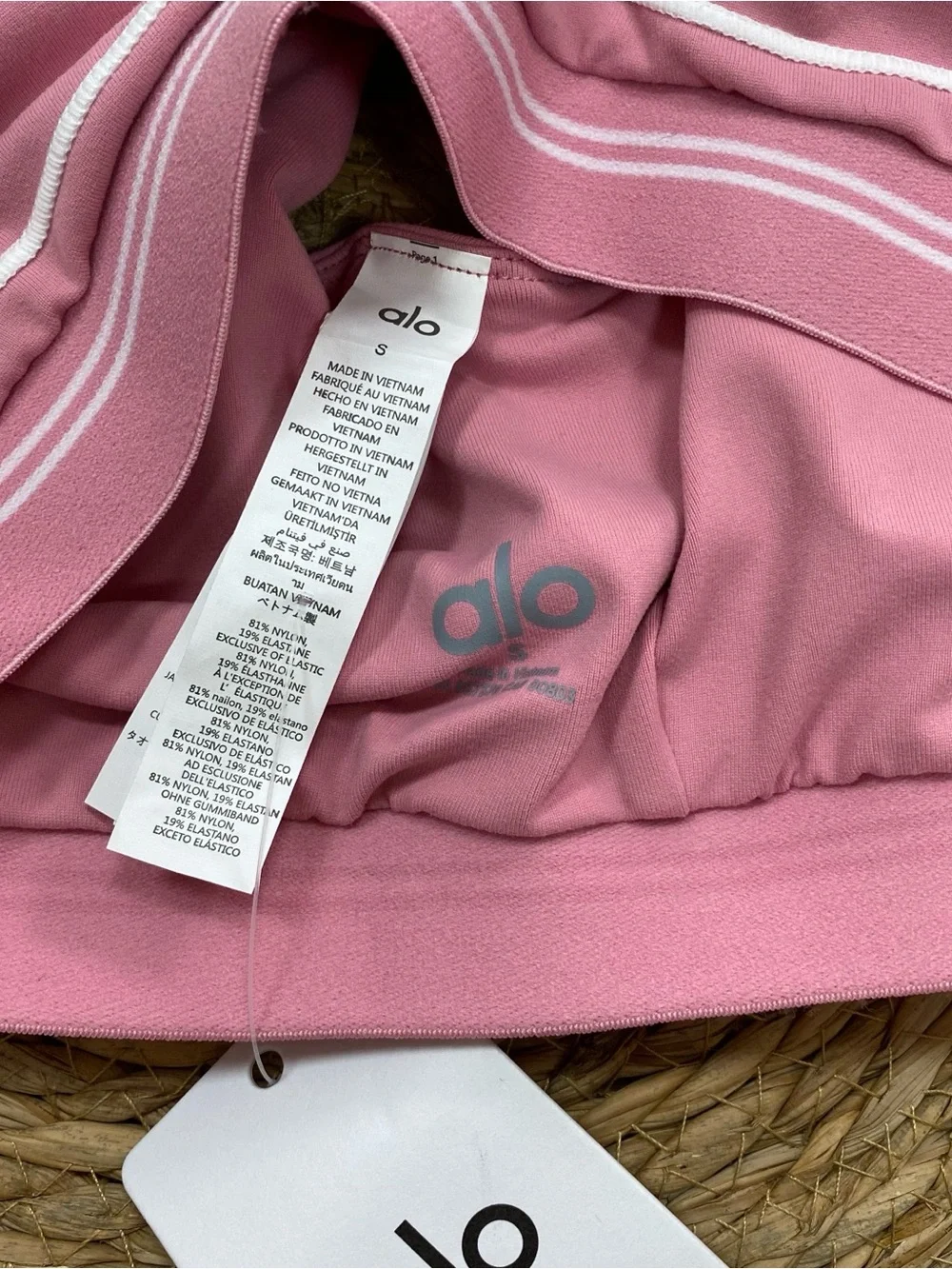 Alo Pink Seam Detail Sports Bra & Legging Set - Picture 5 of 10